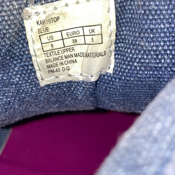 EUC Kenneth Cole New York Kam Hightop Floral Embroidered Sneakers Size 6 - Picture 6 of 8